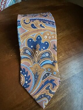 Tommy Hilfiger 100% Silk Paisley Tie